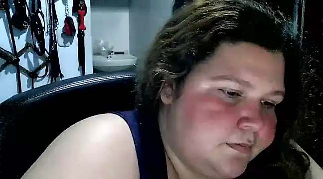 squirt322bbw online show from 02.11.25