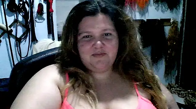 squirt322bbw online show from 02.24.25