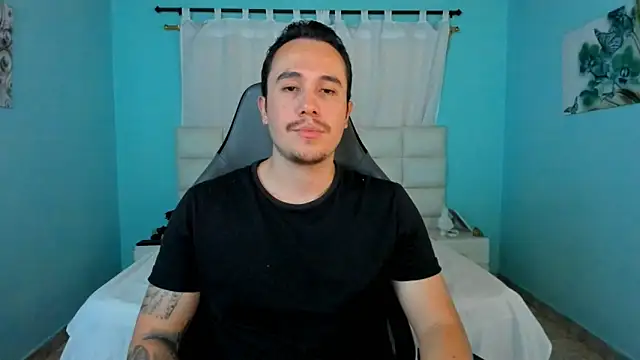 Snapshot of juan__jimenez chatting on 04.06.26 juan jimenez online show from 04.06.26