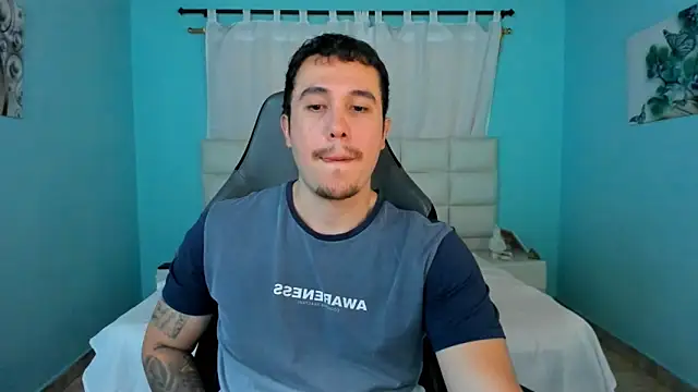 Snapshot of juan__jimenez chatting on 04.11.26 juan jimenez online show from 04.11.26