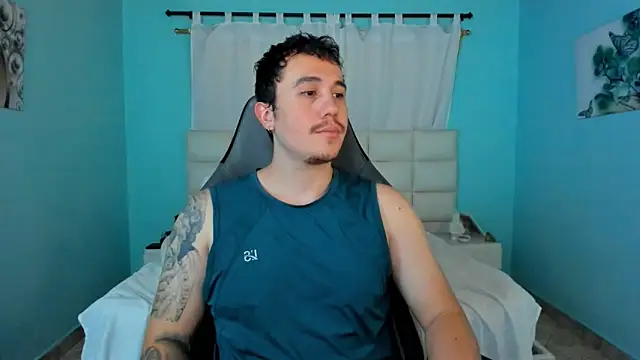 Snapshot of juan__jimenez chatting on 04.12.26 juan jimenez online show from 04.12.26