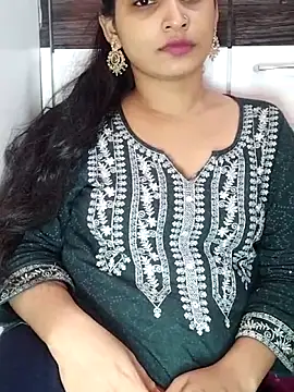 Snapshot of Beautifulsex4u chatting on 09.23.25 Beautifulsex4u online show from 09.23.25