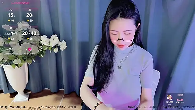 candy-yiyi online show from 12.16.24