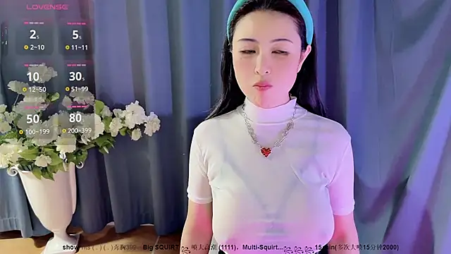 candy-yiyi online show from 12.29.24