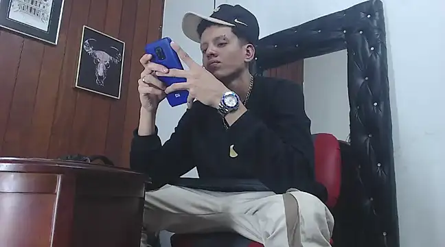 Snapshot of GaboReyes chatting on 12.18.24 GaboReyes online show from 12.18.24