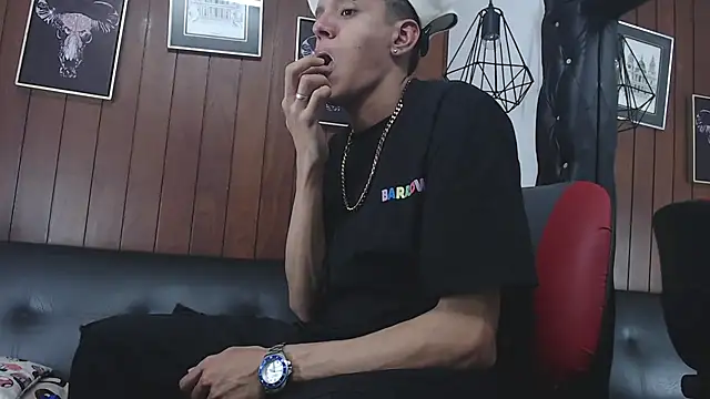 Snapshot of GaboReyes chatting on 02.17.25 GaboReyes online show from 02.17.25
