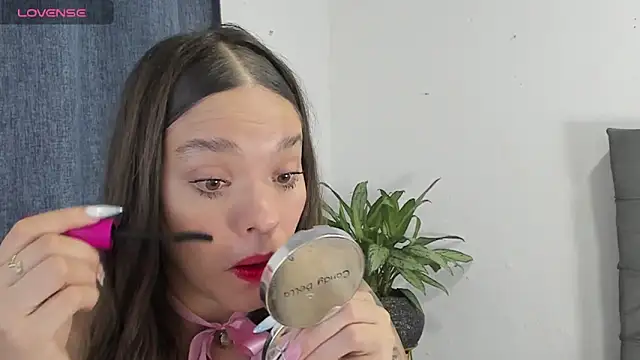 zoe69x online show from 02.05.25