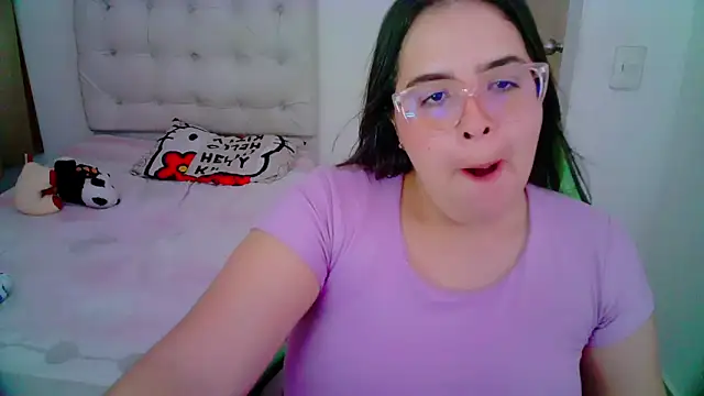 Snapshot of _alicia_z chatting on 12.27.24 alicia z online show from 12.27.24