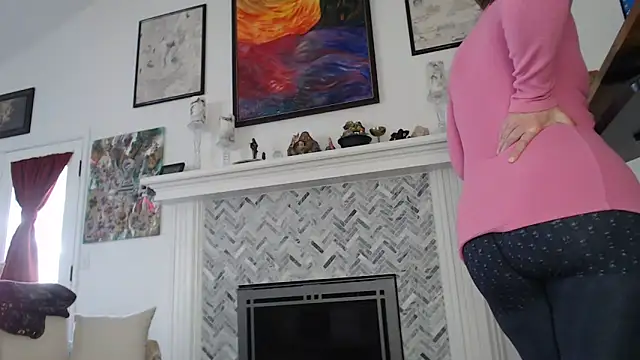 Snapshot of AuroraWillows chatting on 01.23.25 AuroraWillows online show from 01.23.25