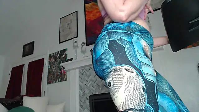 Snapshot of AuroraWillows chatting on 02.16.25 AuroraWillows online show from 02.16.25