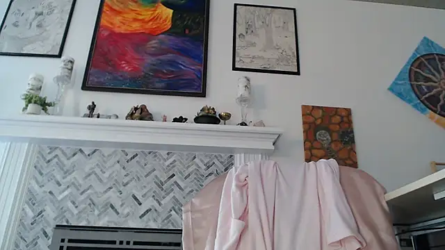 AuroraWillows online show from 05.03.26