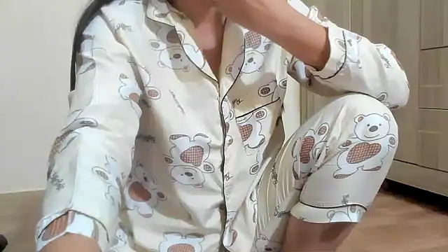 Snapshot of Beauty_Asian_Tina chatting on 01.22.25 Beauty Asian Tina online show from 01.22.25