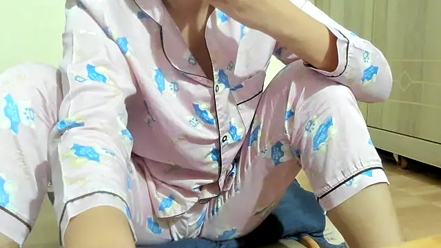 Snapshot of Beauty_Asian_Tina chatting on 02.26.25 Beauty Asian Tina online show from 02.26.25
