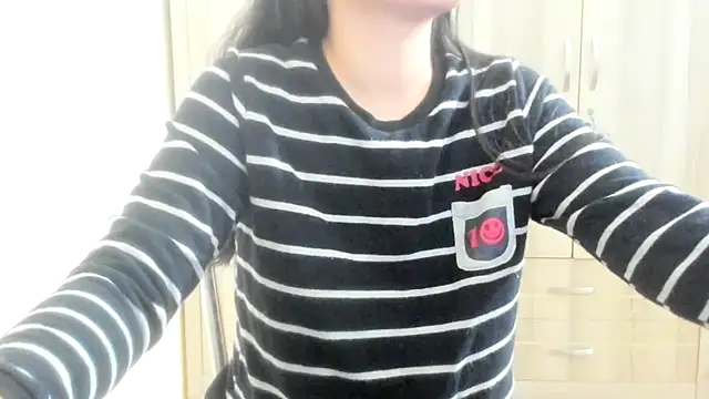 Snapshot of Beauty_Asian_Tina chatting on 03.11.25 Beauty Asian Tina online show from 03.11.25