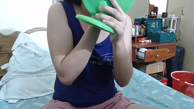 Snapshot of Beauty_Asian_Tina chatting on 09.20.25 Beauty Asian Tina online show from 09.20.25