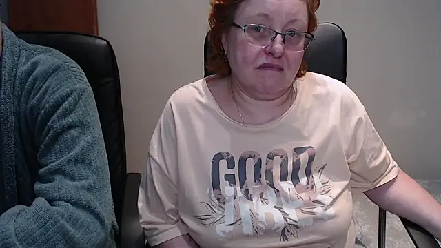 Snapshot of JoannaAndNeighbour chatting on 02.16.25 JoannaAndNeighbour online show from 02.16.25