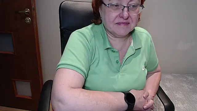 Snapshot of JoannaAndNeighbour chatting on 02.21.25 JoannaAndNeighbour online show from 02.21.25