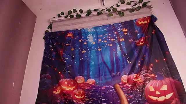 zzoe  online show from 10.19.25