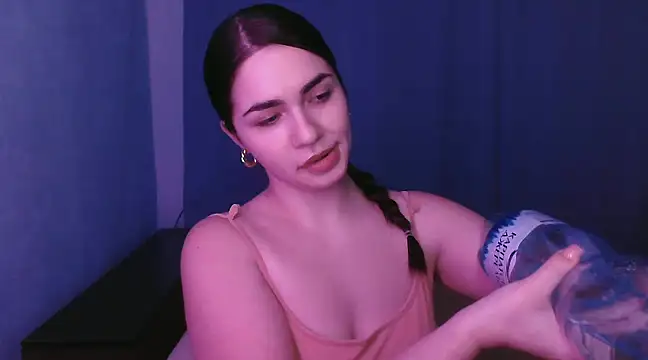 HannahMeid online show from 01.09.25