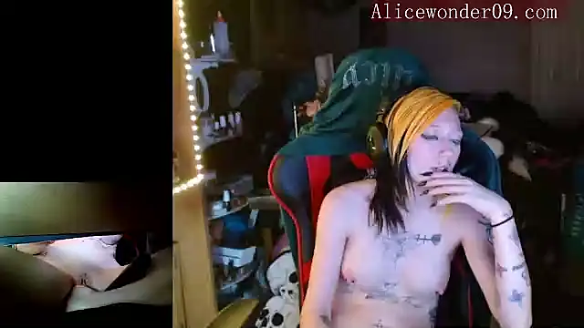 alicewonder09 online show from 12.18.24