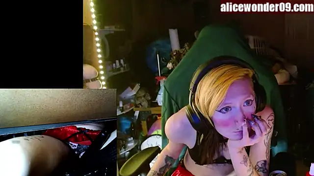 alicewonder09 online show from 12.26.24