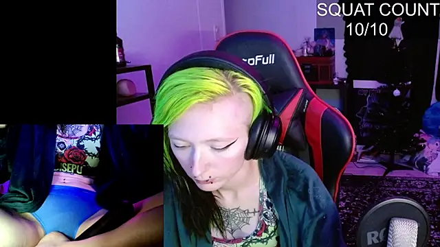 alicewonder09 online show from 11.26.25