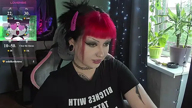 t0riayun0 online show from 06.15.26