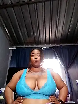 caramelbooty69 online show from 09.17.25