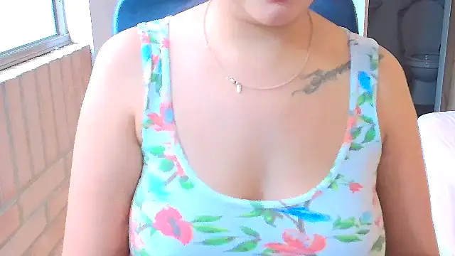 sara2520 online show from 02.08.26