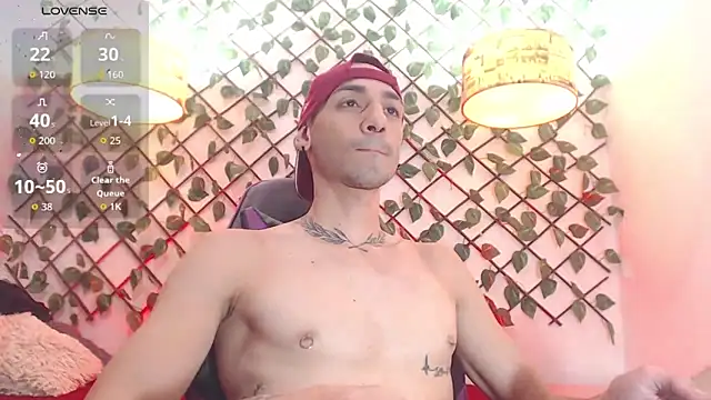 Snapshot of JACKMARCKOS chatting on 10.05.25 JACKMARCKOS online show from 10.05.25