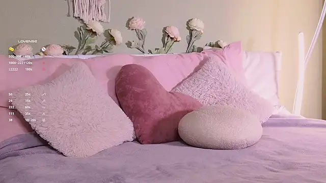 Snapshot of Rinas_secret chatting on 09.23.25 Rinas secret online show from 09.23.25