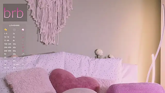 Snapshot of Rinas_secret chatting on 10.14.25 Rinas secret online show from 10.14.25