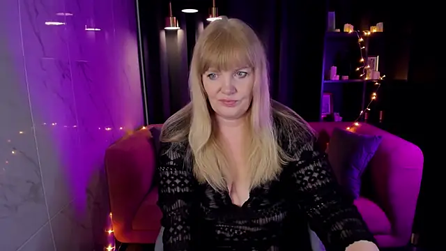 NicoleKind online show from 01.05.25