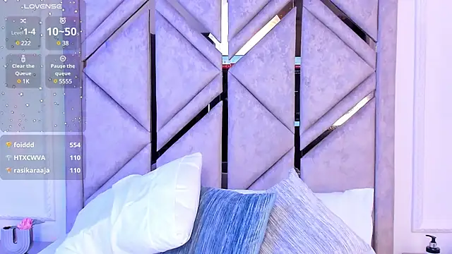 Sara Boom online show from 03.19.25