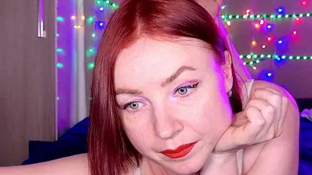 Snapshot of AnnJey chatting on 02.05.25 AnnJey online show from 02.05.25