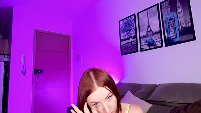 Snapshot of AnnJey chatting on 02.20.25 AnnJey online show from 02.20.25