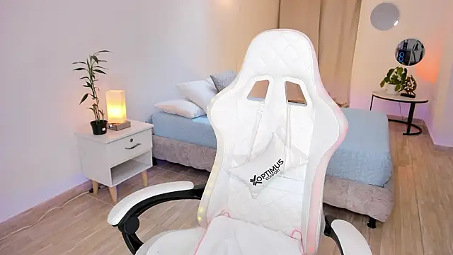 carleee winter online show from 02.13.26