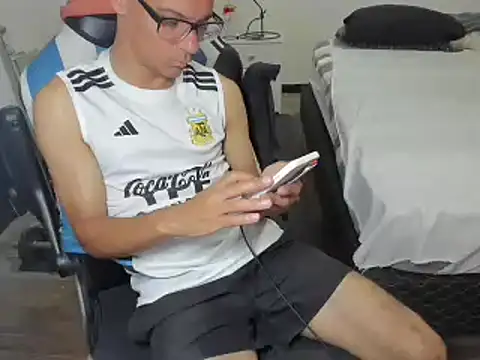 guachin hunk online show from 12.06.24