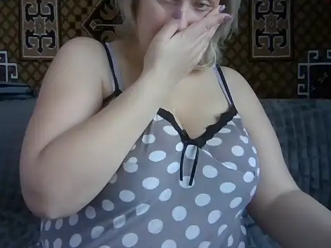 Diana Britt online show from 03.05.25