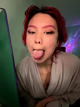 Snapshot of dinamita_Blair chatting on 09.22.25 dinamita Blair online show from 09.22.25