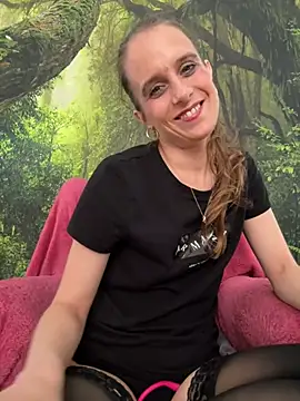 LadyChantale online show from 01.08.25