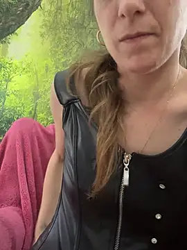 LadyChantale online show from 01.13.25