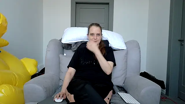 LadyChantale online show from 07.25.26