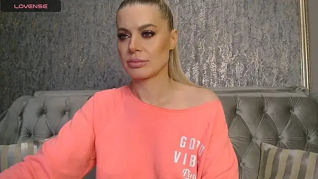 BlondieStar online show from 02.04.26