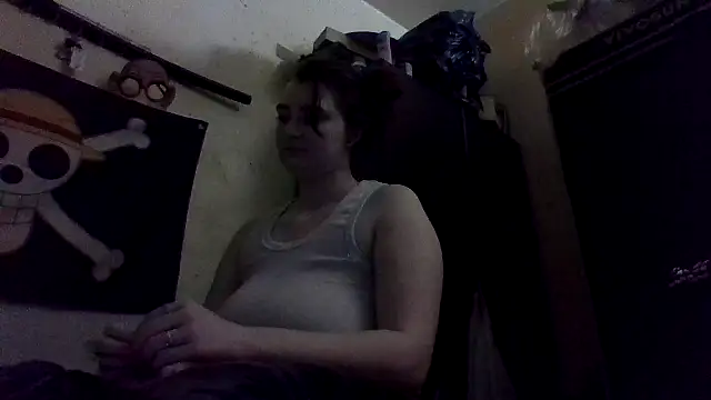 Snowbunnycake 131 online show from 12.31.24