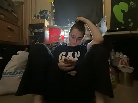 Snowbunnycake 131 online show from 06.04.26