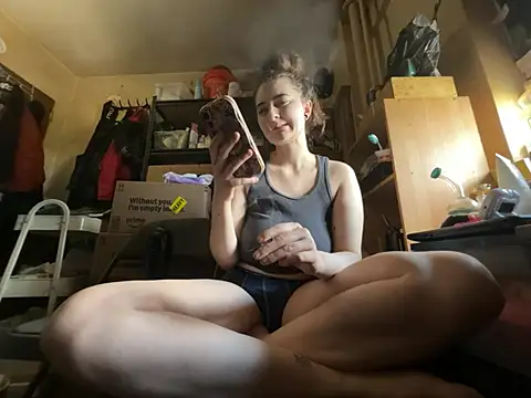 Snowbunnycake 131 online show from 06.17.26