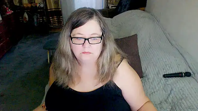 Snapshot of sex2 chatting on 06.18.26 sex2 online show from 06.18.26
