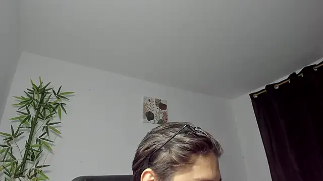 Snapshot of Giordano_Russo chatting on 01.11.25 Giordano Russo online show from 01.11.25