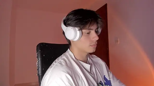 Giordano Russo online show from 10.11.25